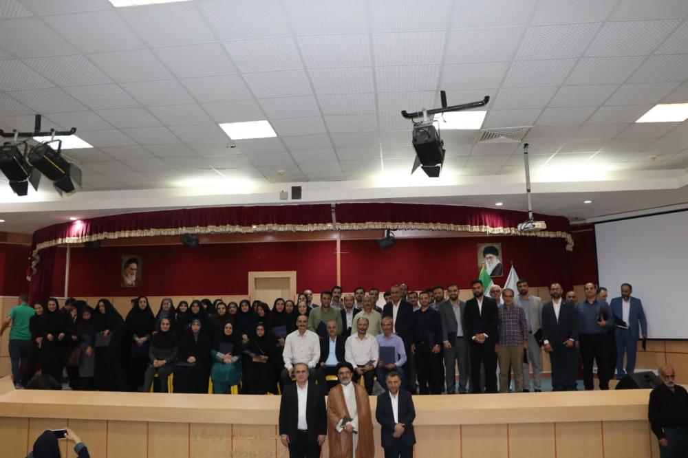 آیین تجلیل از کارمندان نمونه و بازنشستگان دانشگاه مازندران برگزار شد